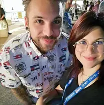 Studenti dell'Accademia Nujé premiati durante un contest di bellezza e acconciatura.