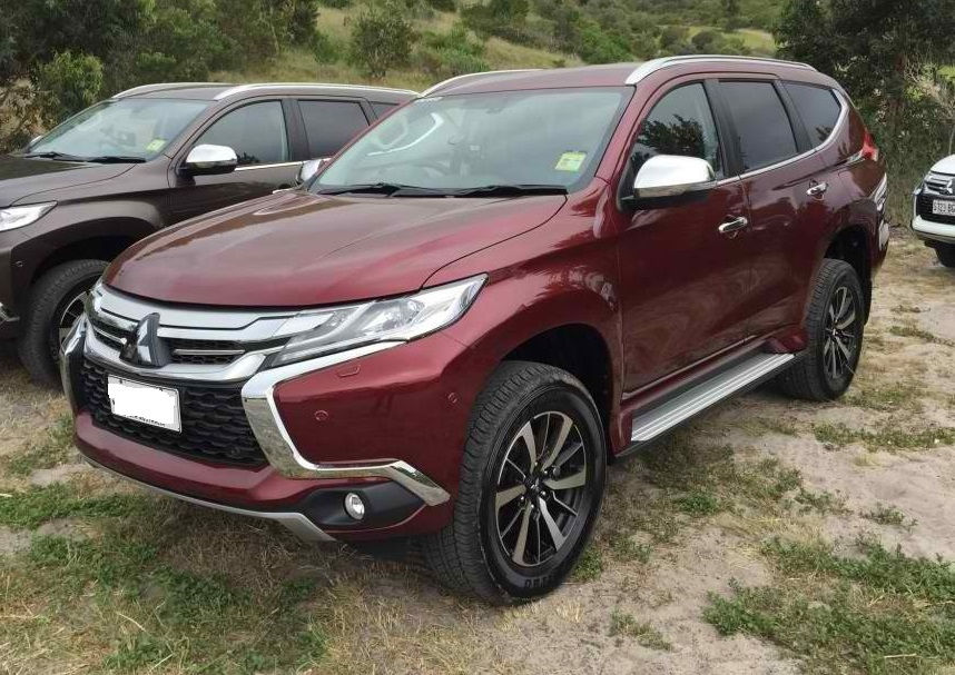 2016 MITSUBISHI MONTERO