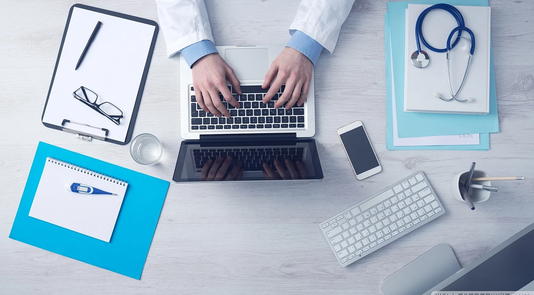 main_doctor_office-wallpaper-2048x1152.jpg.webp