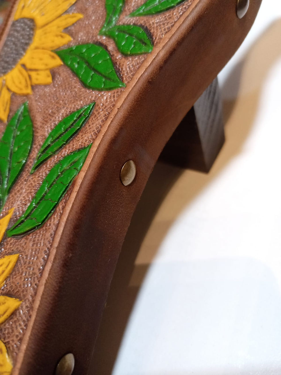Thumbnail: Sunflowers Boot Jack