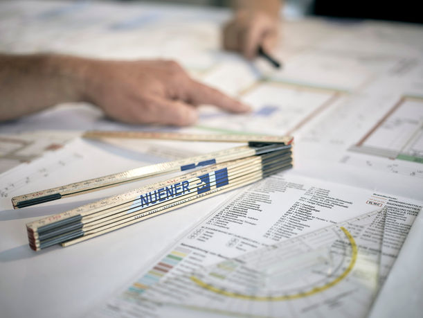 Planung, Beratung, Fliesen- und Natursteine, Ofenbau