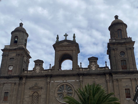 Spain (PC) (AL 1 -10) A self directed tour of the highlights of Las Palmas, Gran Canaria.