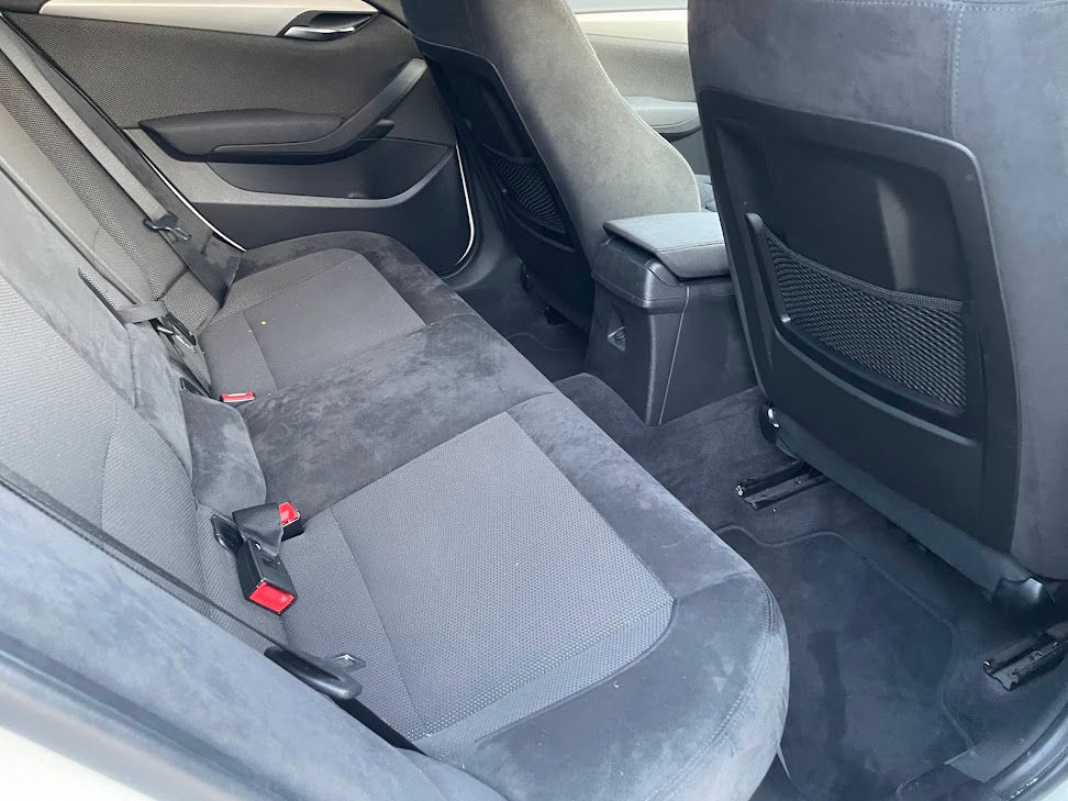 サムネイル： BMW X1 XDrive20i M-sport 4WD AA評価4,5