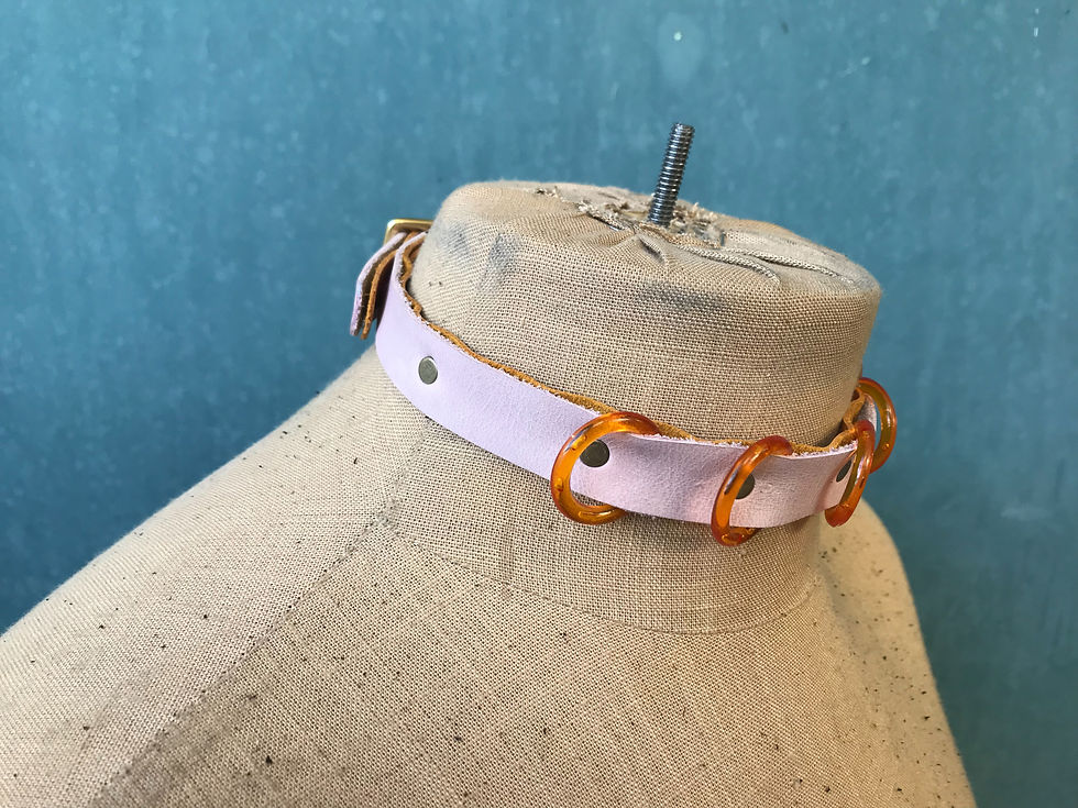Thumbnail: Lilac and amber collar 