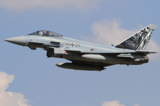Thumbnail: EF2000 Eurofighter Short Kit 1:6 by Custom Wings