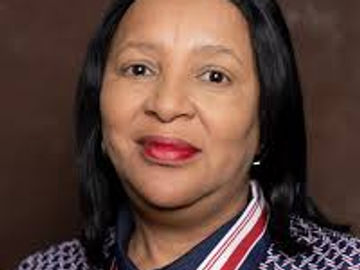 PREMIER LETSOHA-MATHAE MONITORS THE START OF MATRIC FINAL EXAMS IN THE PROVINCE