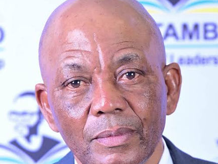 MANGAUNG METRO MAYOR INTERVENES BETWEEN METRO LAW ENFORCEMENT AND SOUTH AFRICAN DEFENCE ARMY IMPASSE