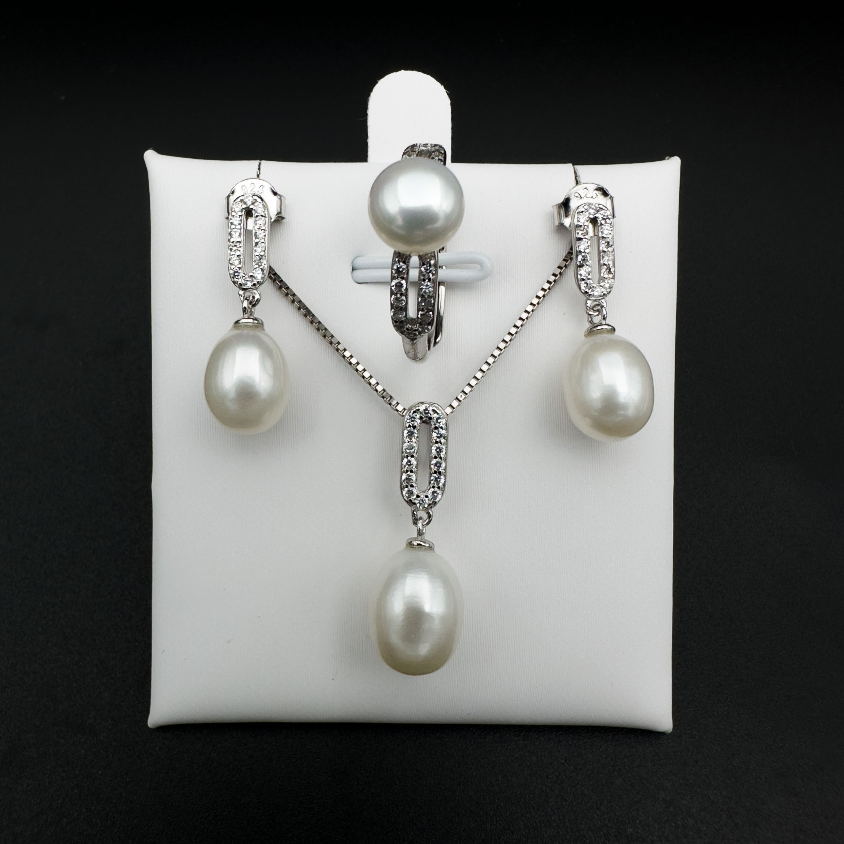 pearl set 11 silver white