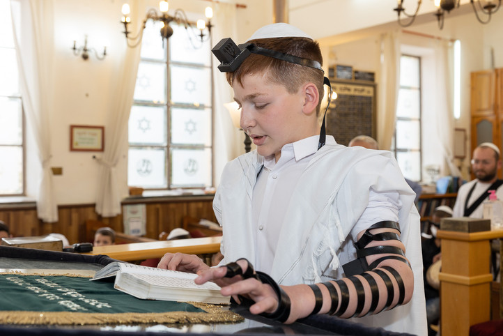 דוגמה לצילום עלייה לתורה ואירוע בר המצווה על ידי כפיר ולר.jpg