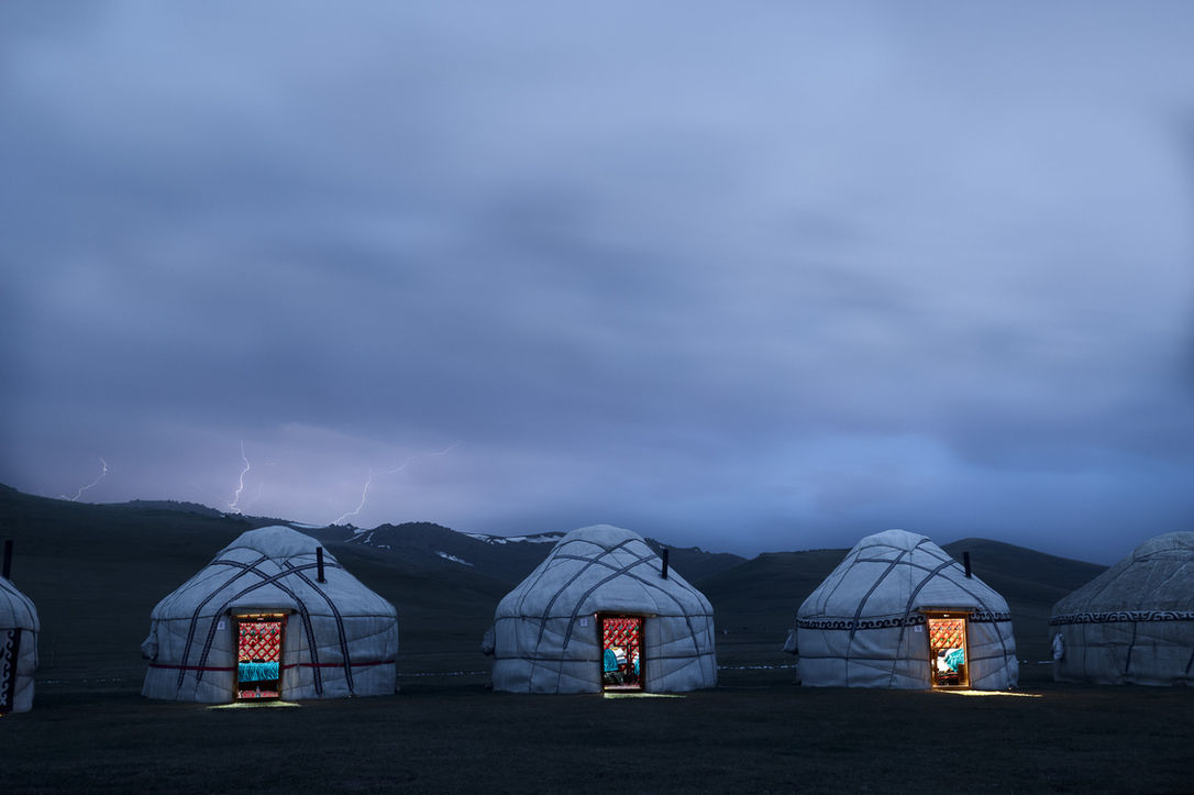 טיול צילום נופים וכוכבים בקירגיזסטן בהדרכת כפיר ולר, צלם ומדריך צילום