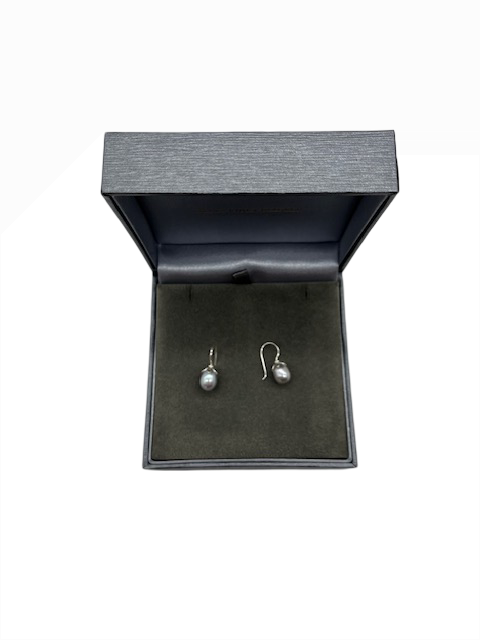 Thumbnail: Silver~ Flora~ Grey Pearl