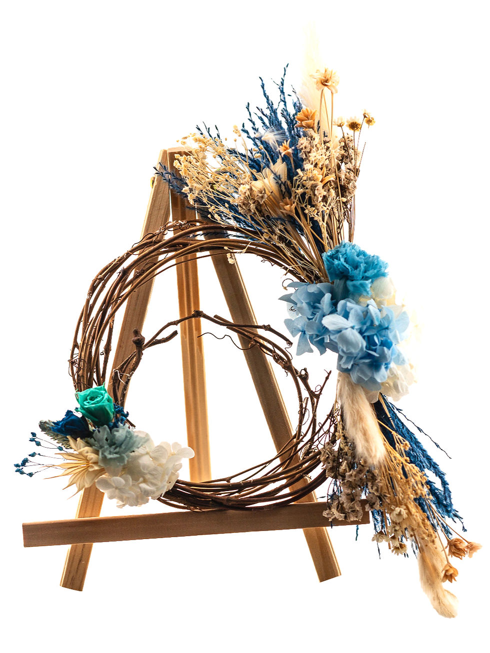 Flower Home Decor Ideas: Mini Blue Flower Wreath - Asymmetrical Design