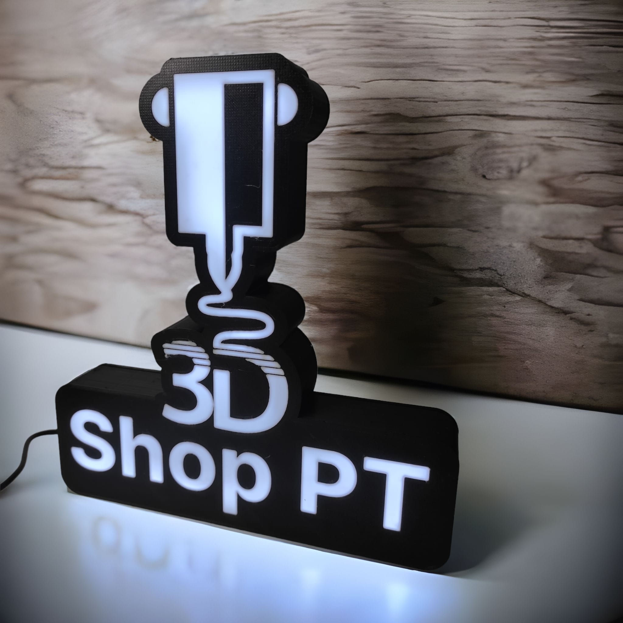 Logotipo com LED RGB