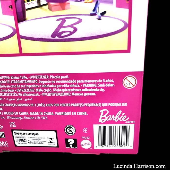Thumbnail: 2018 Barbies 11 Piece Fashion Accessories Playset