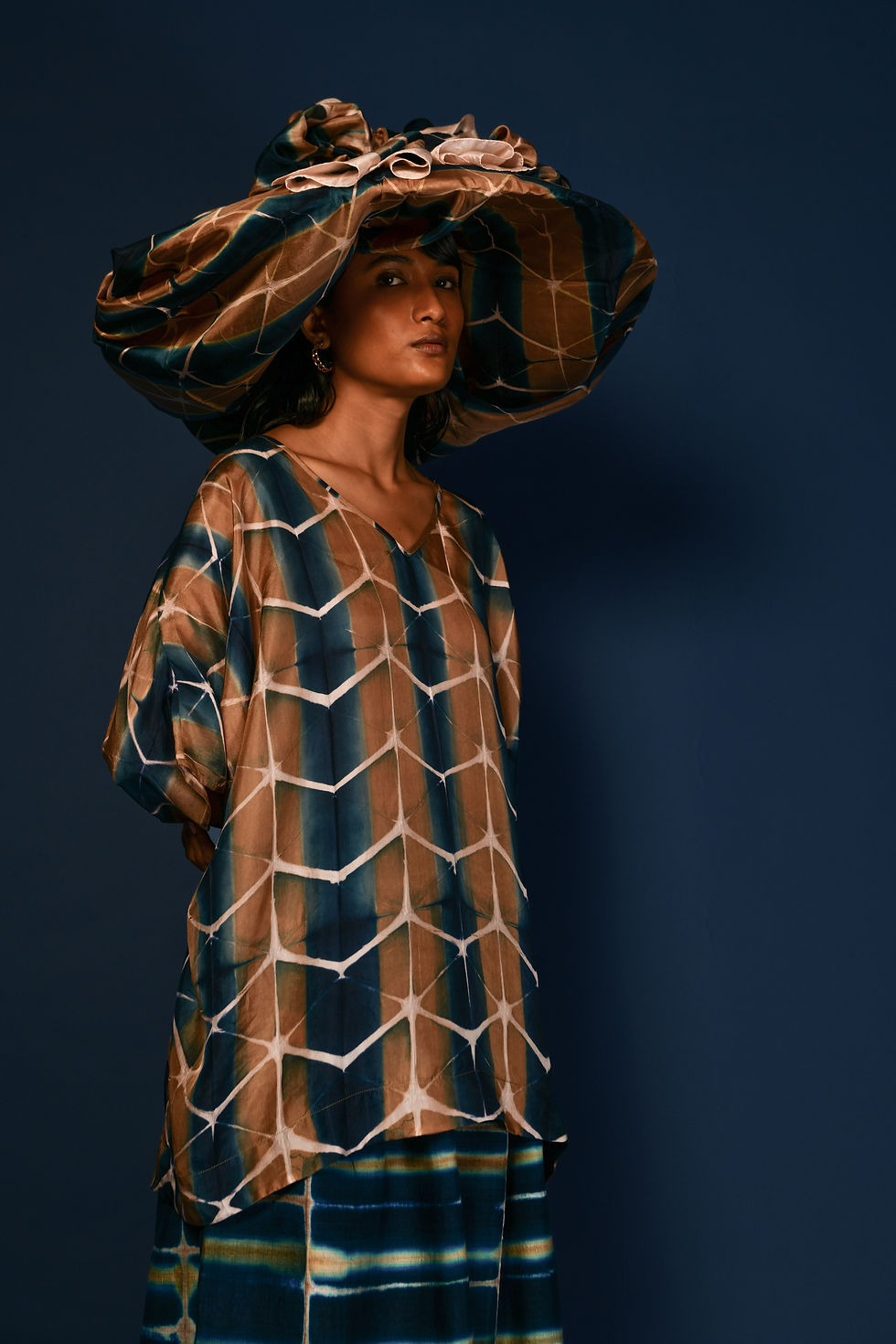 Thumbnail: Itajime Silk V-neck Poncho | balti