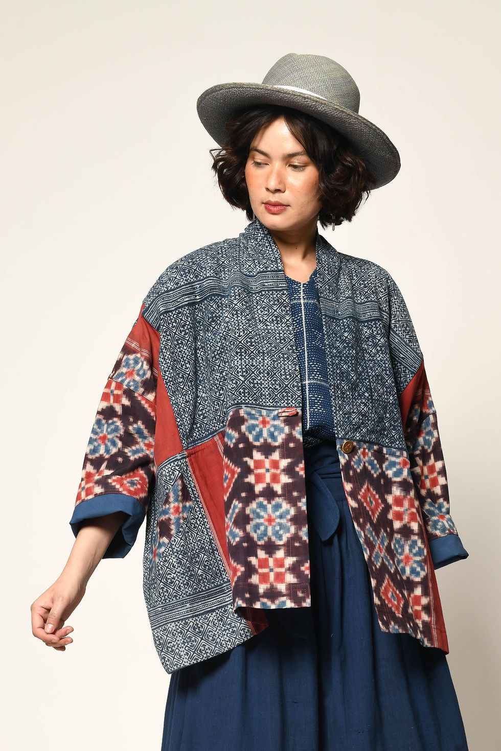 Thumbnail: Double Ikat Cotton Hanten | natural dye indigo & batik