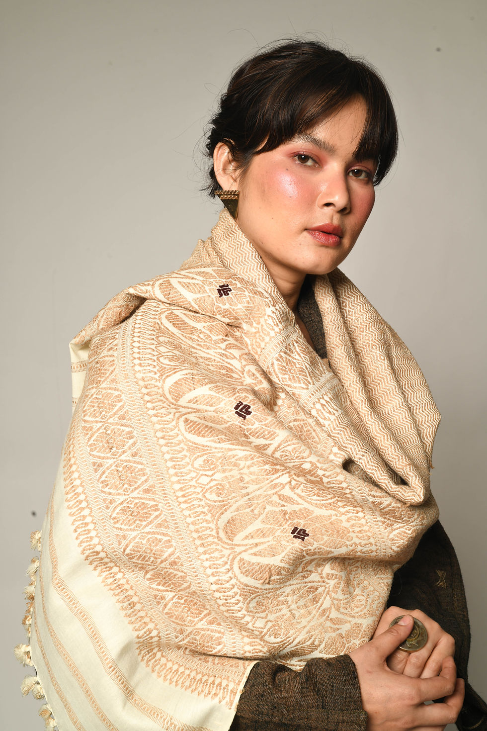 Thumbnail: Eri Peace Silk Wrap - natural dye | golden ivory