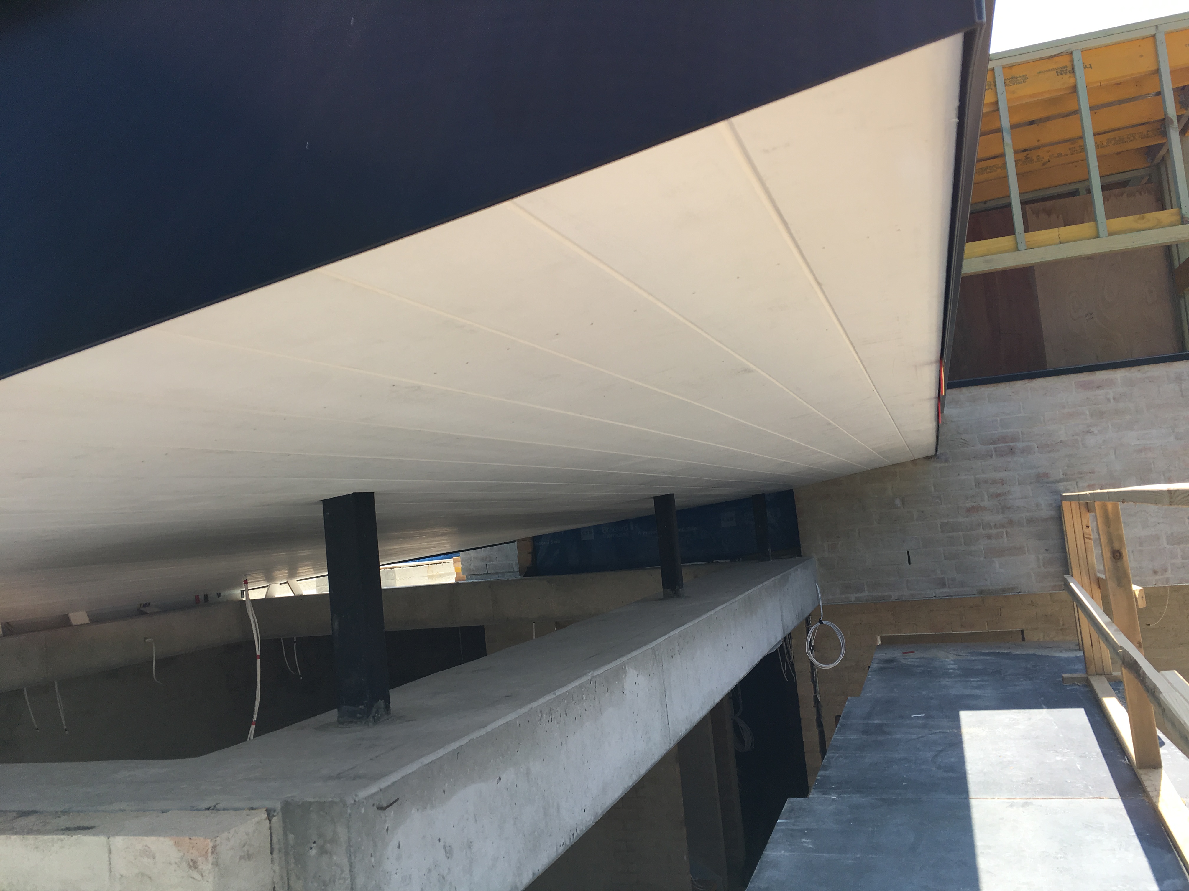 Lift up roof with lining board