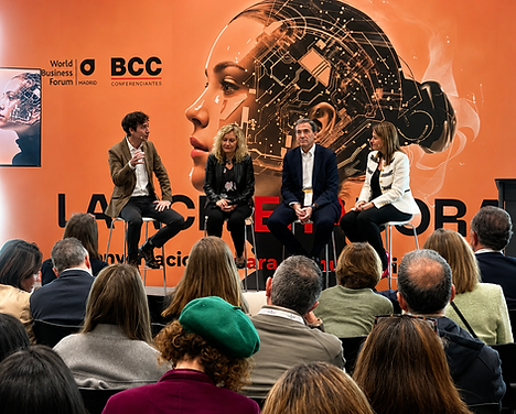 Ami modera en WOBi (Madrid).png