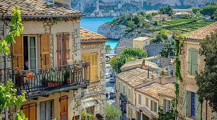 les-secrets-de-cassis-decouvrez-ce-village-pittoresque-niche-entre-les-calanques-et-la-pro