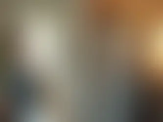 Divisão visual mostrando diarista e empregada doméstica com rotinas diferentes