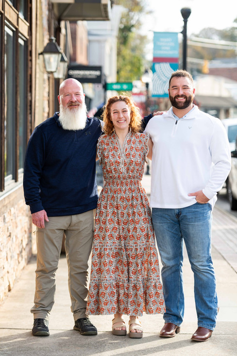 Belmont, NC Family Photographer. Fall family photos at Stowe Park and on Main Street in Downtown Belmont.