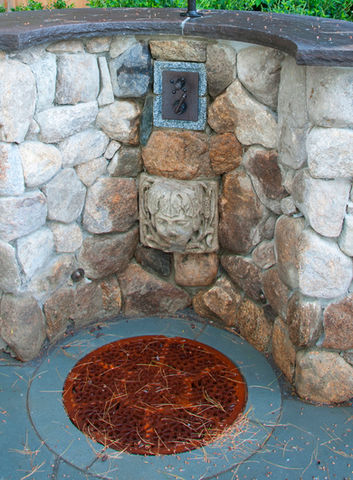14.  Exterior Shower.jpg