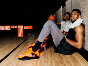 字母哥專用鞋︰NIKE GIANNIS FREAK 7歐洲步更強