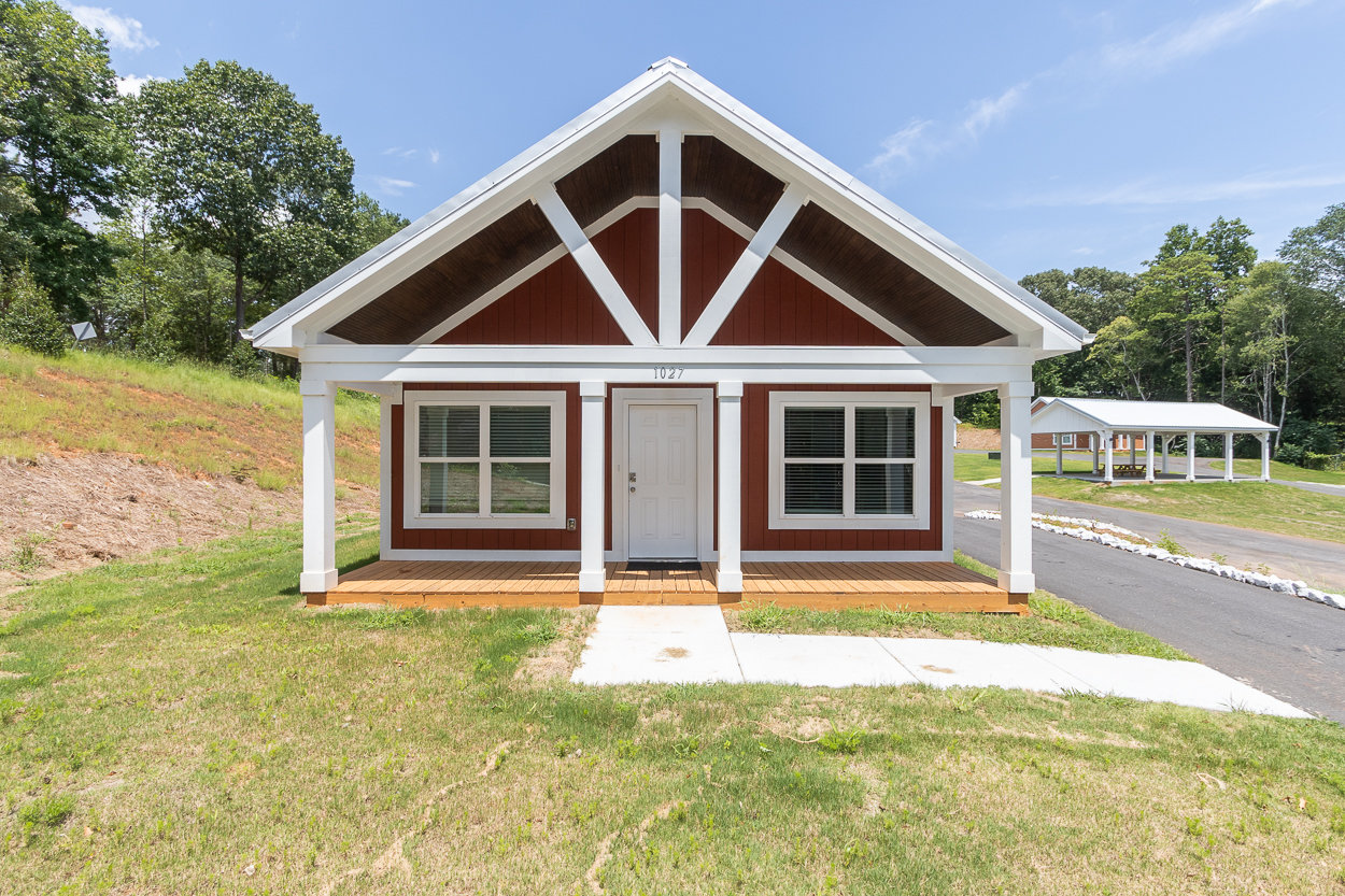 1027 Cabins at Lake Hartwell