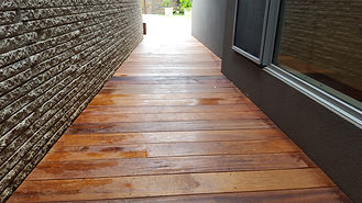 Decking, Travertine paving