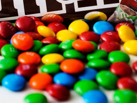 Eles podem ser identificados pela frase “Make your mark” e pelo número de lote M1823200