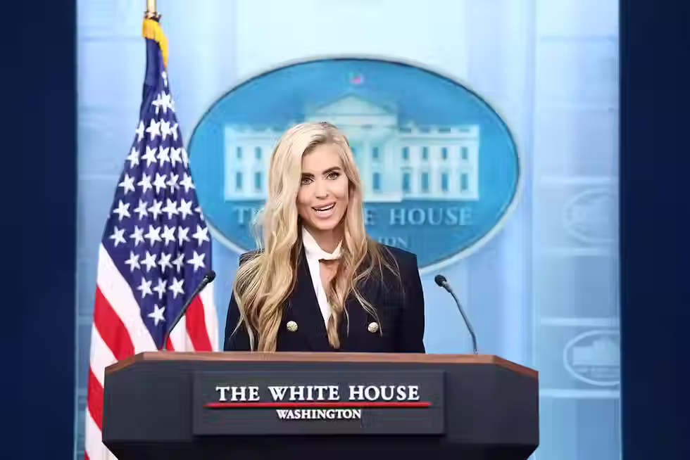 Secretária de imprensa de Trump deixa o cargo após uma semana