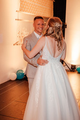 Tanz des Brautpaares am Abend der Hochzeit in Lorch