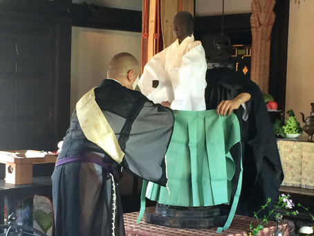はだか地蔵尊の衣替え「伝香寺」@奈良