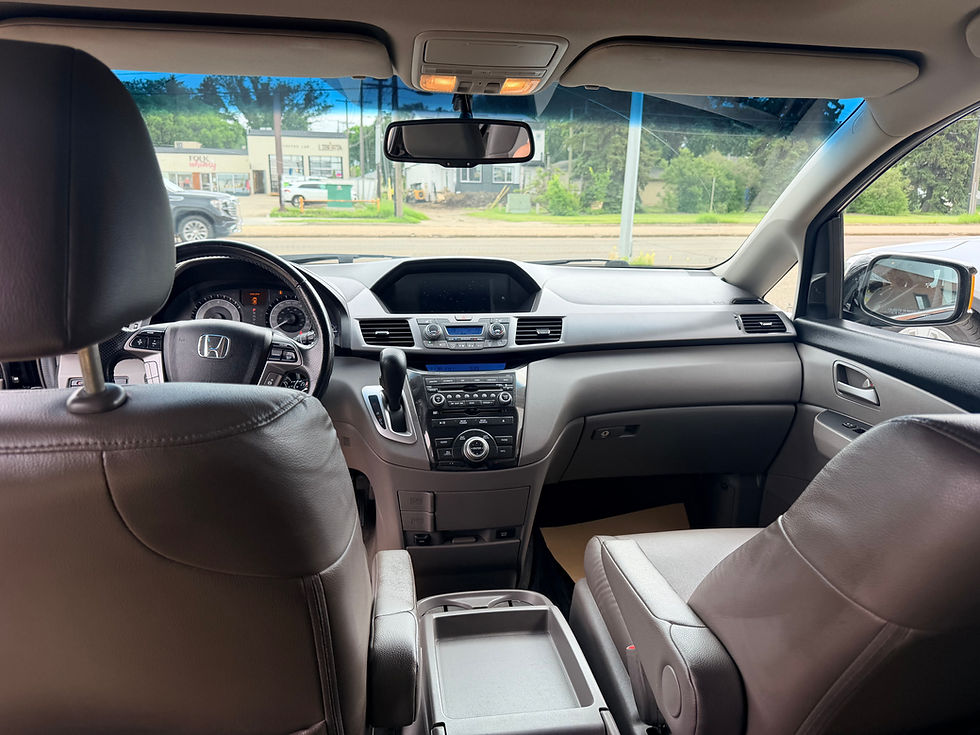 Thumbnail: 2013 Honda Odyssey Touring/8 seaters/Fully Loaded