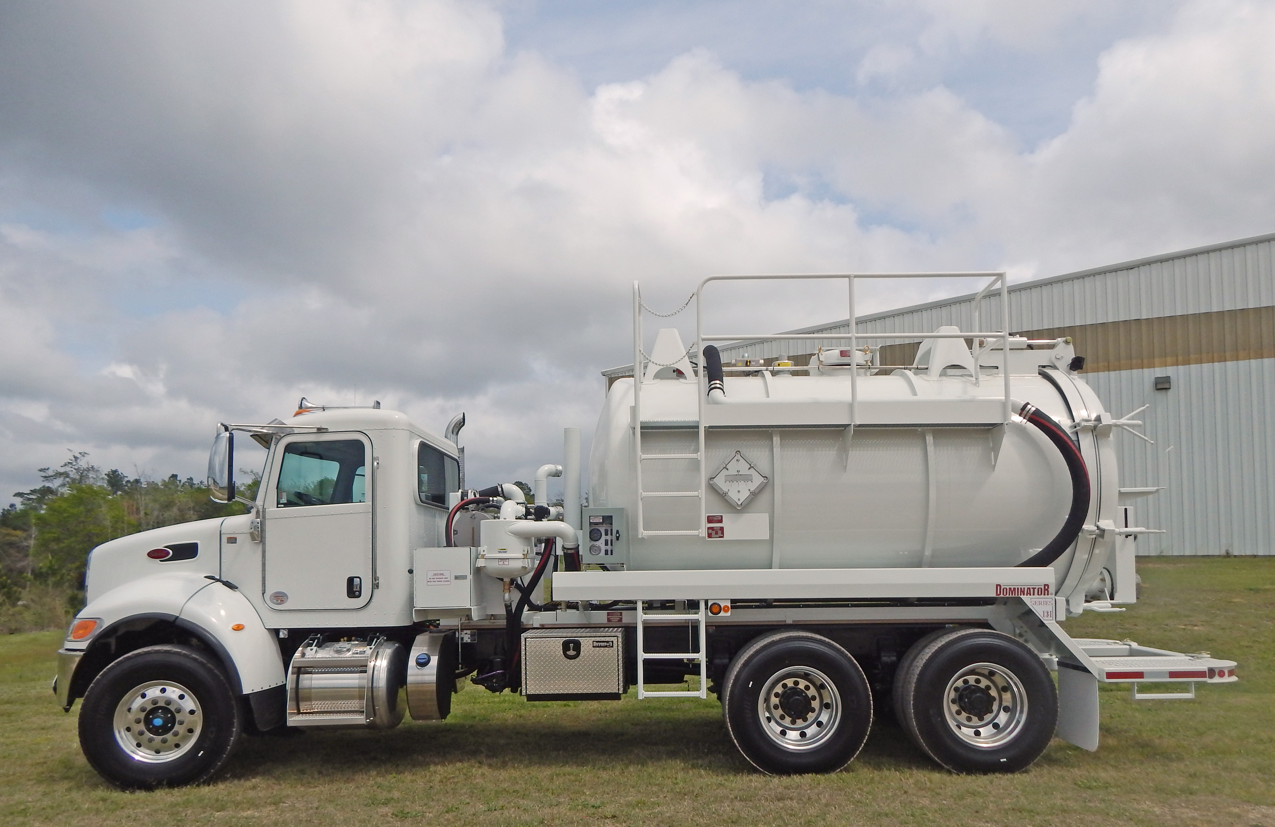 Vaccum Truck