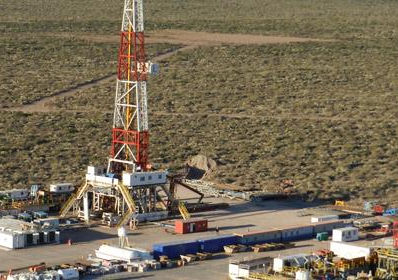 Vaca Muerta en riesgo: Argentina debe acelerar su estrategia de exportación de gas