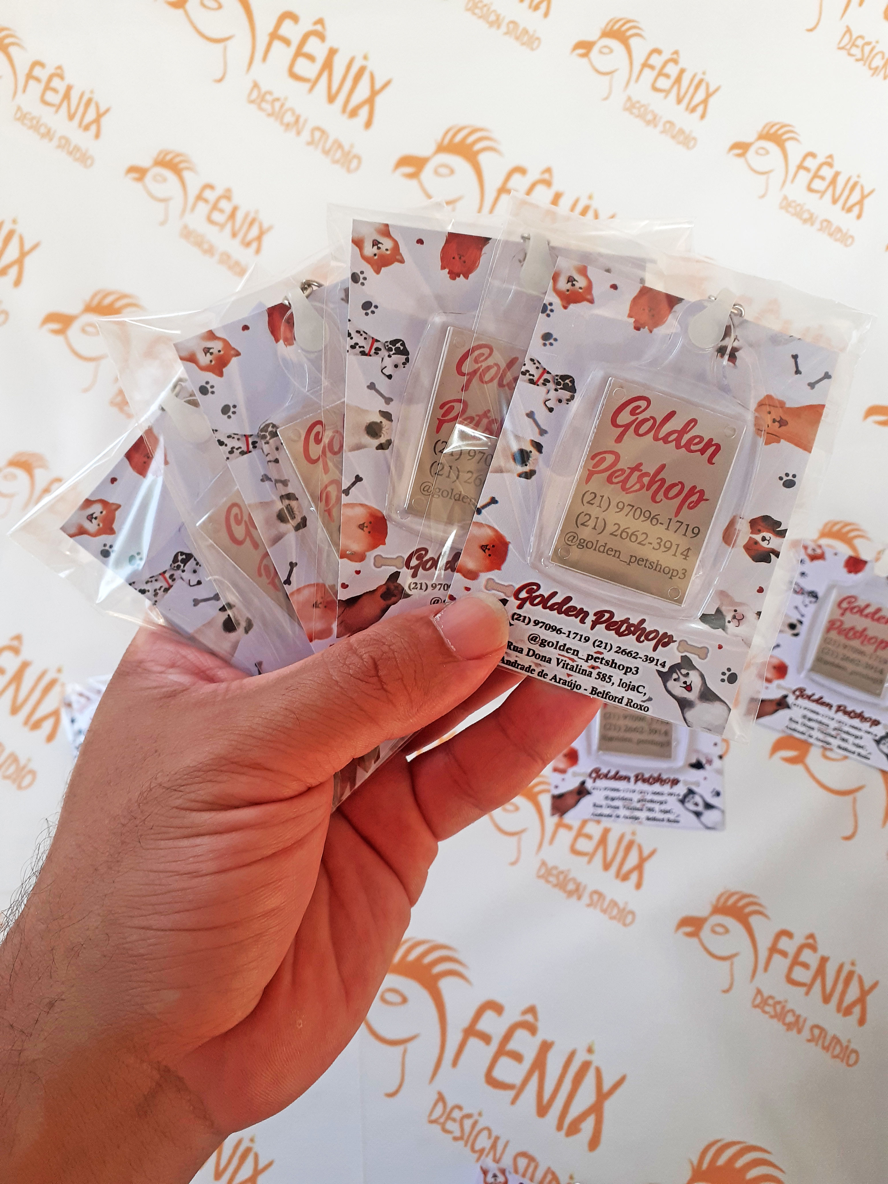 Card com Chaveiro Fenix Design Studio