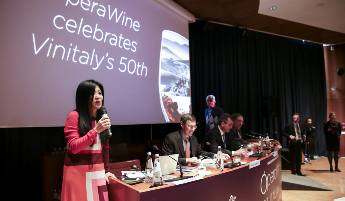 Evento: OperaWine 2016, Vinitaly - Terre Bianche, Dolceacqua