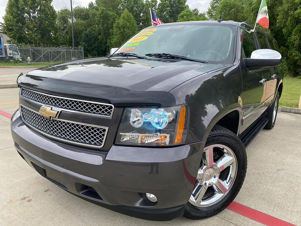 Thumbnail: 2011 Chevy Suburban Ltz
