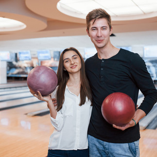 teens bowling at king's entertainment