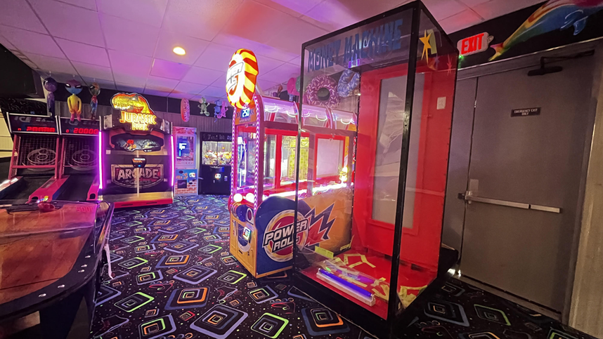 L.A.S.E.R. Skating Center | Arcade Area