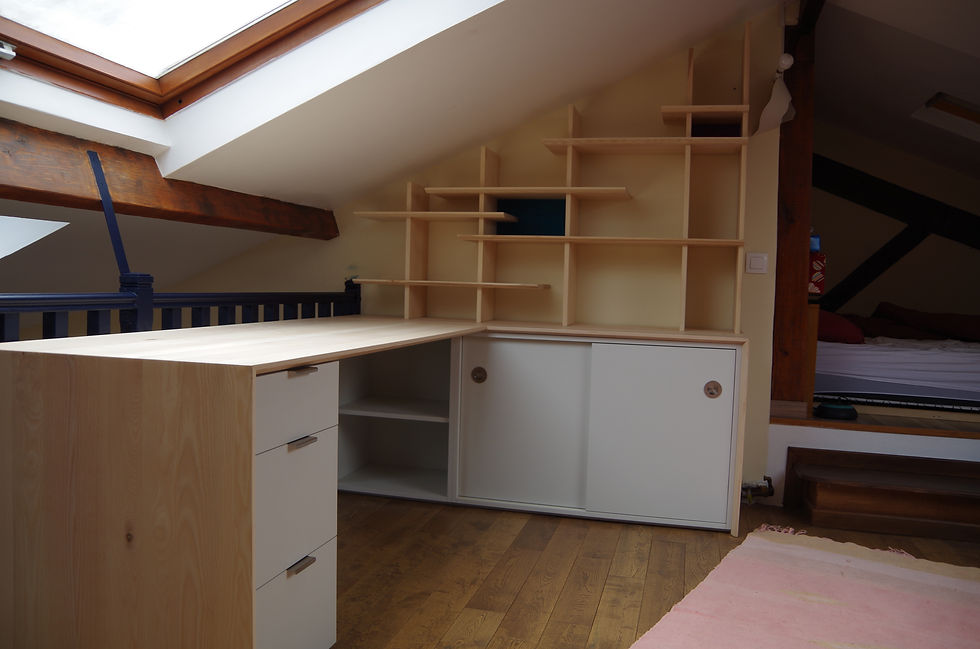 Bureau frêne et laque