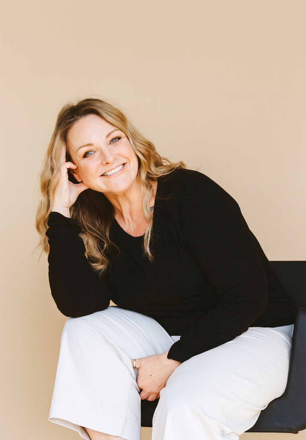 Kim Norwood, master stylist at Mane & Honey Studio Suites