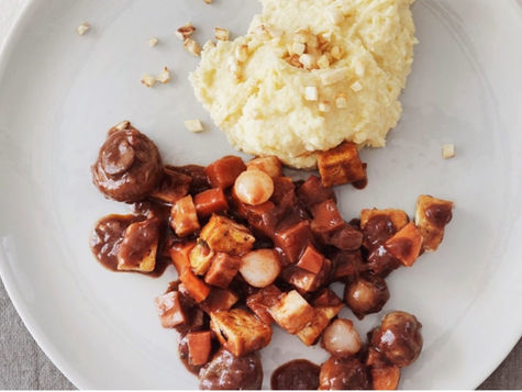 Tofu au Vin mit Pastinaken - Kartoffelstock