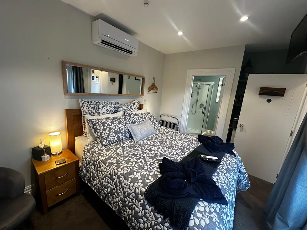 The Mangateitei suite with it's warm and inviting atmosphere. Turn the heating up, and kick back in the sumptuous bed. Close the curtains and chill, or lay and look out over the Mt Ruapehu landscape.