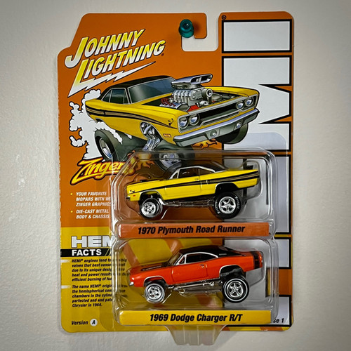 Johnny Lightning Zingers '70 Plymouth Road Runner & '69 Dodge