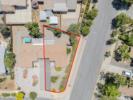 Using Borders to Illustrate Lot Splits: Helping Buyers See the Big Picture