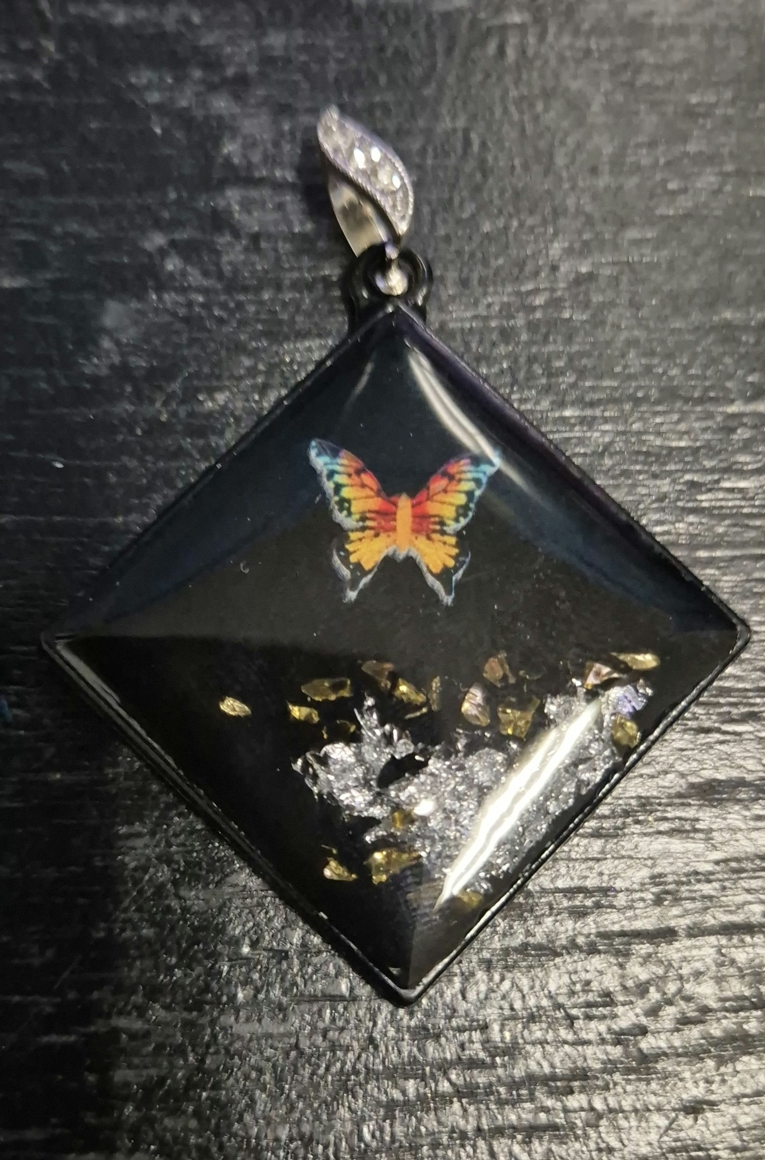 Le Talisman d'Abondance et de Transformation – Pendentif Papillon