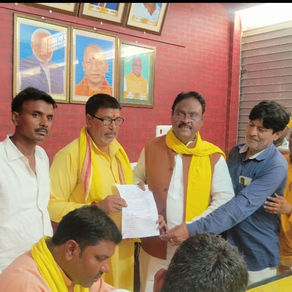 हंसराजपुर व्यापार मंडल के!...प्रतिक्षालय,सीवर,रोड और स्ट्रीट लाइट के मांगपत्र पर जखनियां विधायक की सौगात